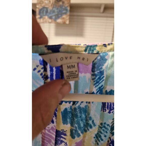 I Love H81 Floral Top - Picture 2 of 3